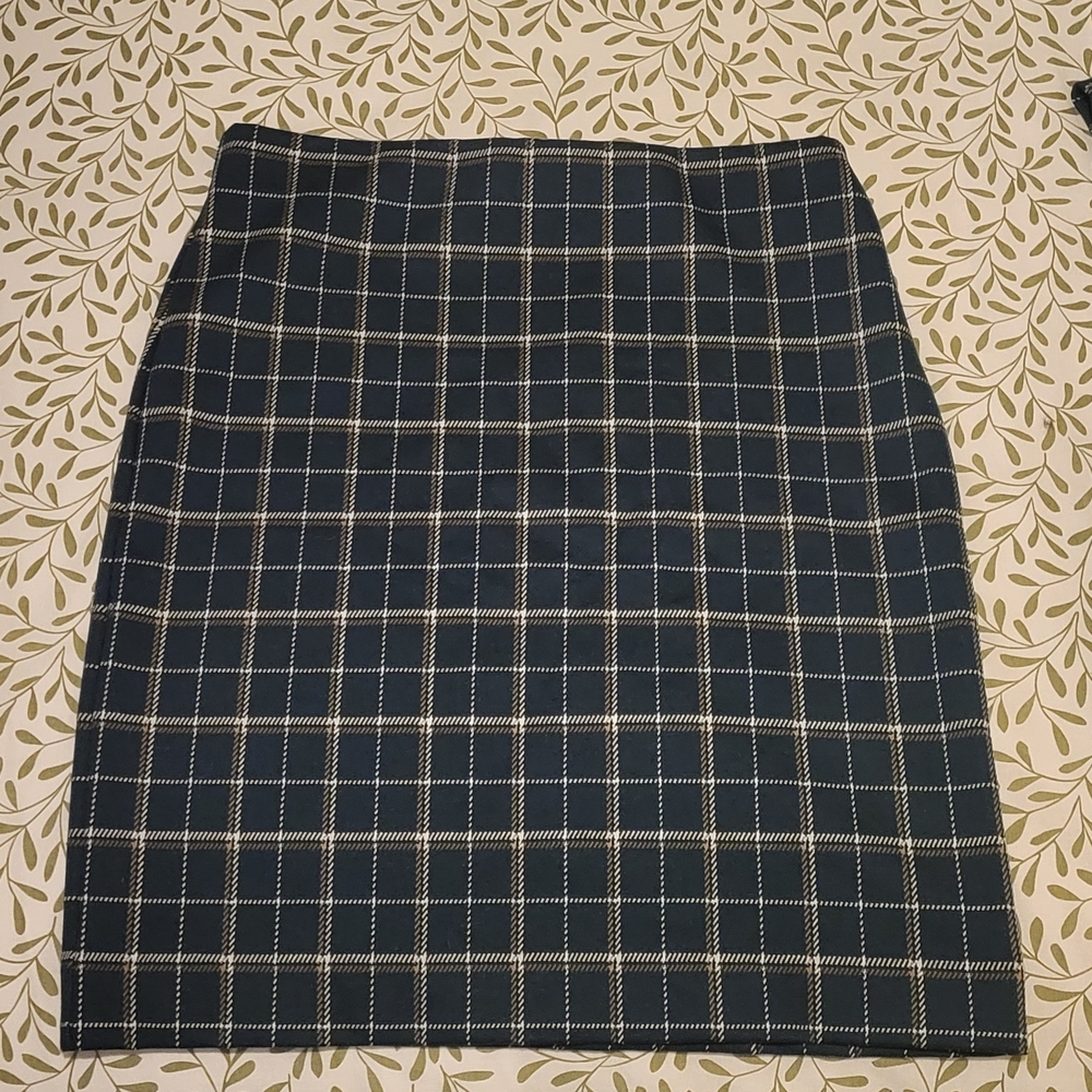 Classic Green and White Checkered Skirt